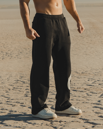 STAR WARS™ The Mandalorian Oversized Joggers - Outlaw Black 1 of 300